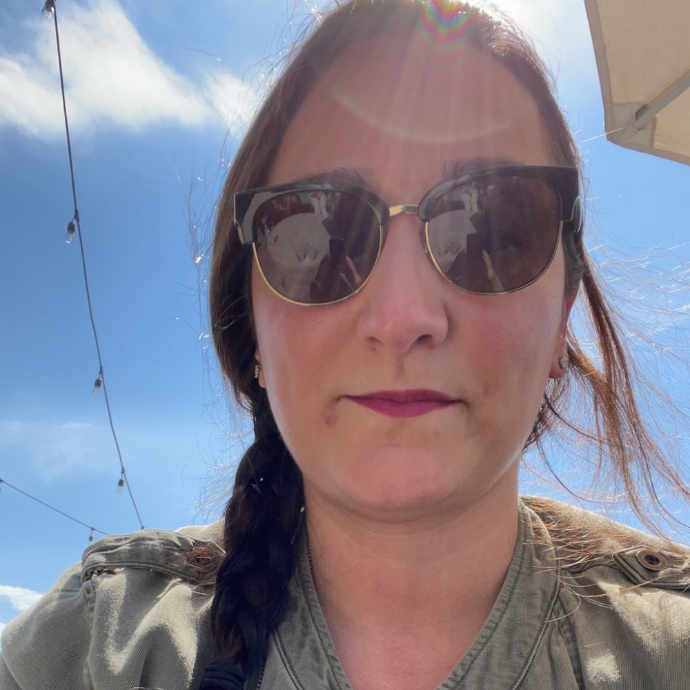 Meet your Posher, Ava